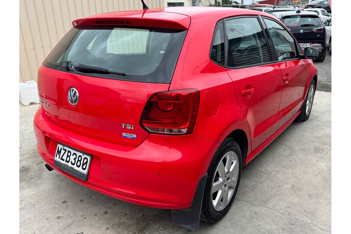 2011 Volkswagen POLO TSI