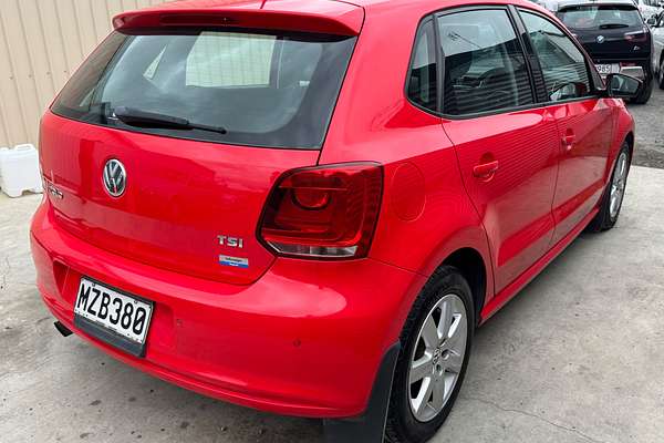 2011 Volkswagen POLO TSI