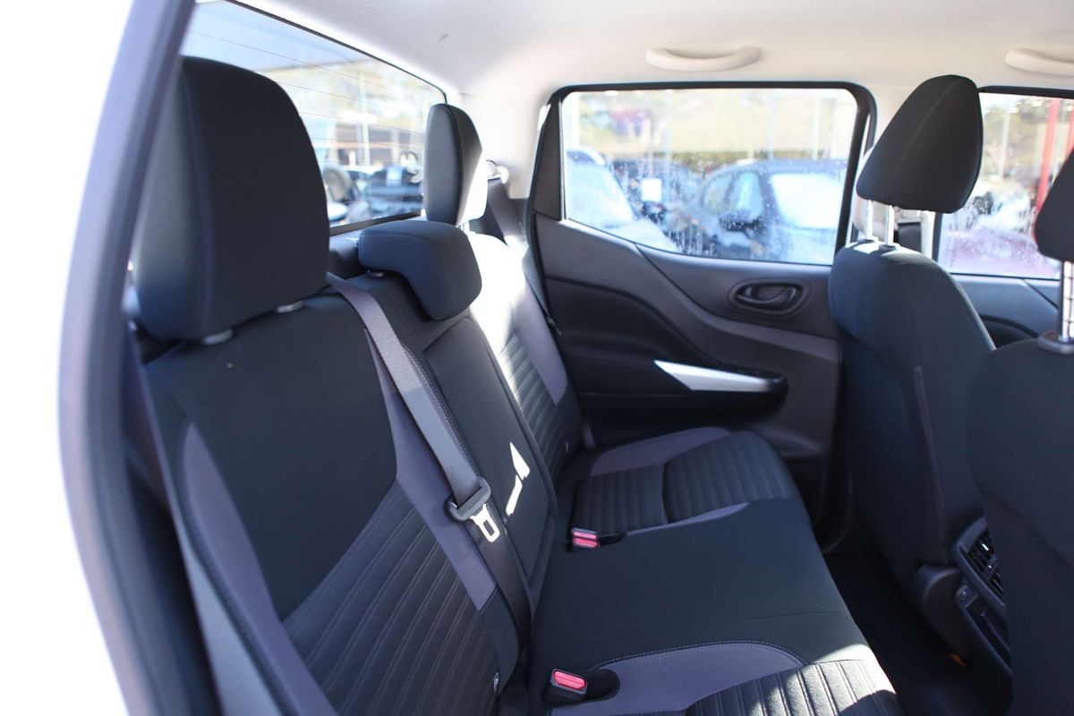 2025 Nissan Navara SL D23 4X4