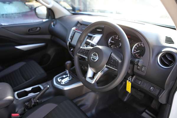 2025 Nissan Navara SL D23 4X4