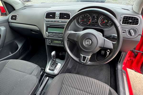2011 Volkswagen POLO TSI