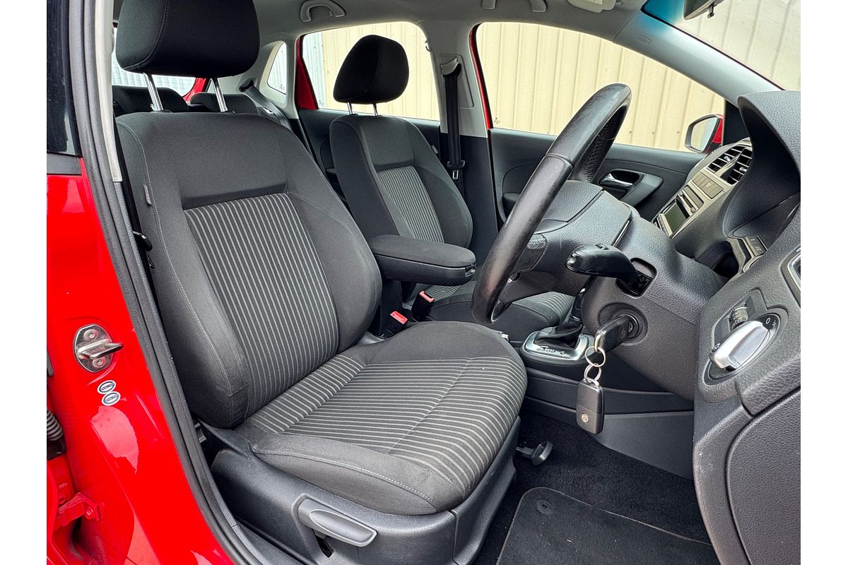 2011 Volkswagen POLO TSI