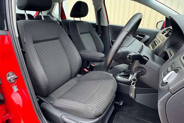 2011 Volkswagen POLO TSI
