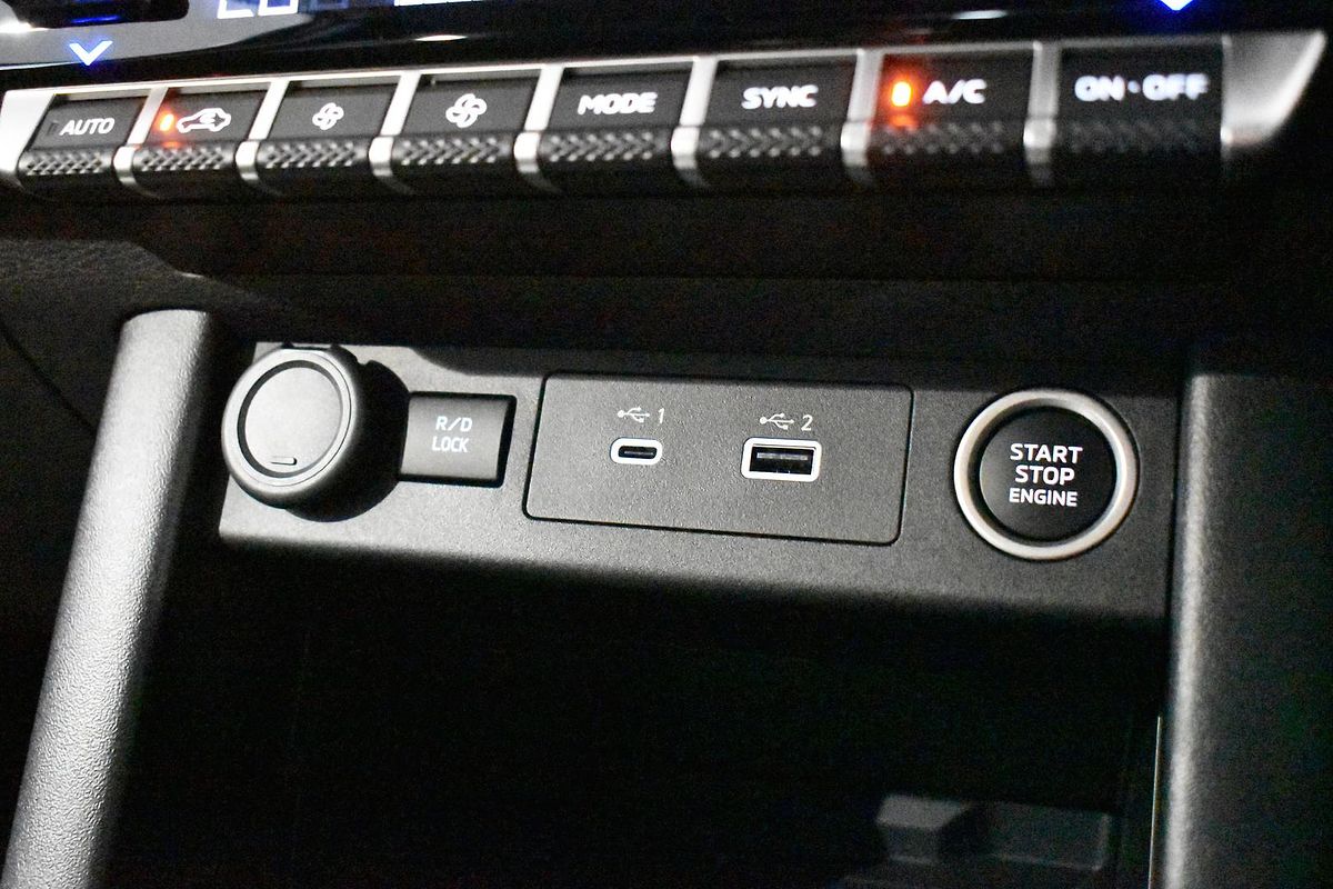 2024 Mitsubishi Triton GLS MV 4X4