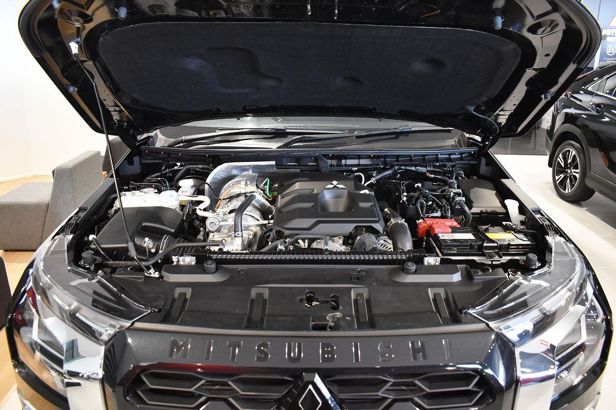 2024 Mitsubishi Triton GLS MV 4X4