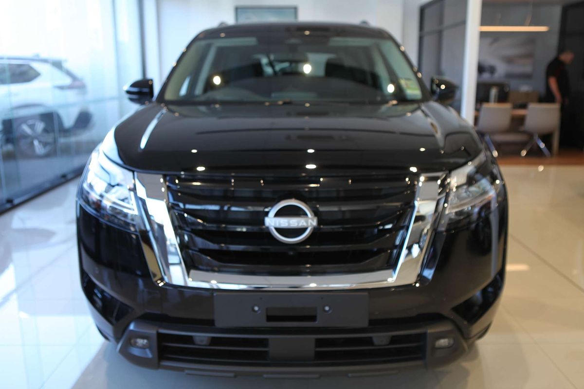 2024 Nissan Pathfinder ST-L R53