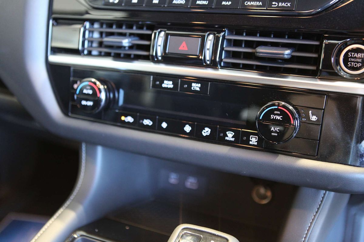 2024 Nissan Pathfinder ST-L R53