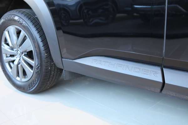 2024 Nissan Pathfinder ST-L R53