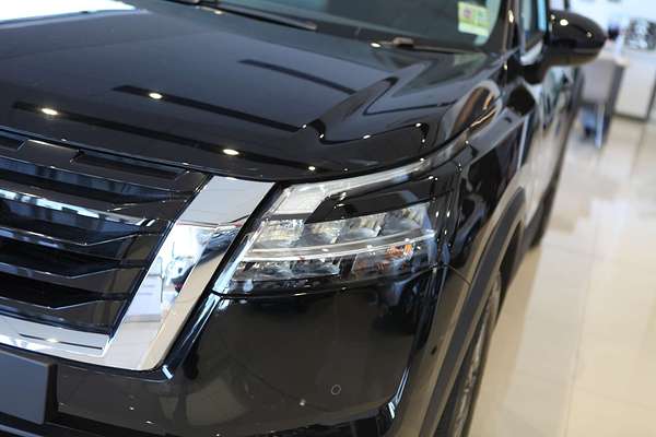 2024 Nissan Pathfinder ST-L R53