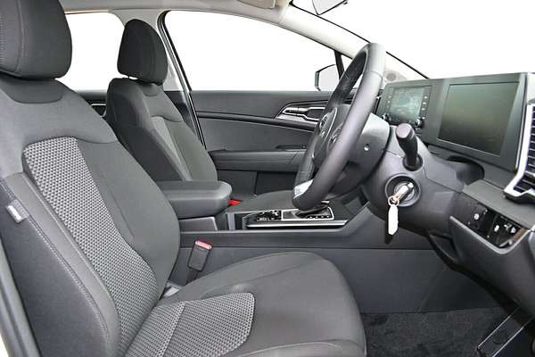 2025 Kia Sportage S NQ5