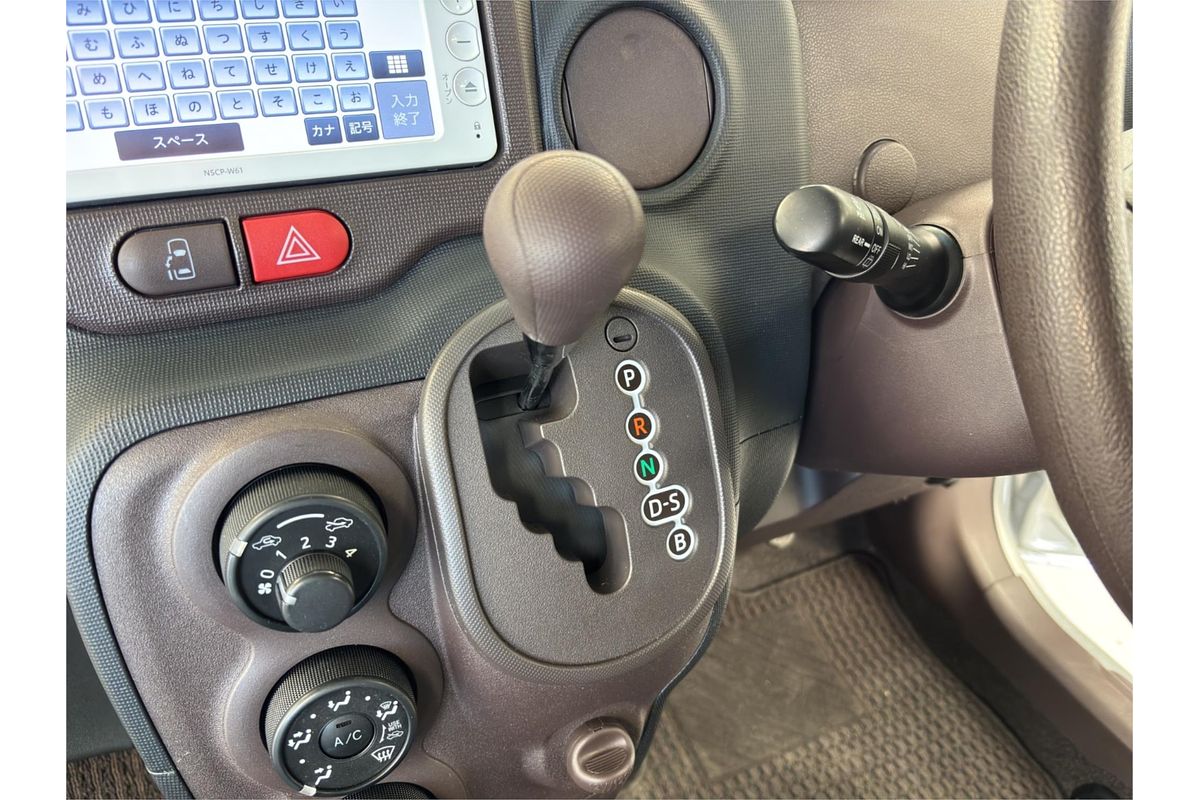 2012 Toyota Porte Welcab NSP140