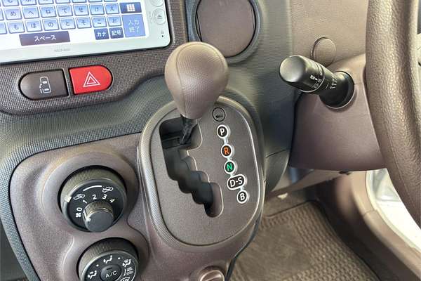 2012 Toyota Porte Welcab NSP140