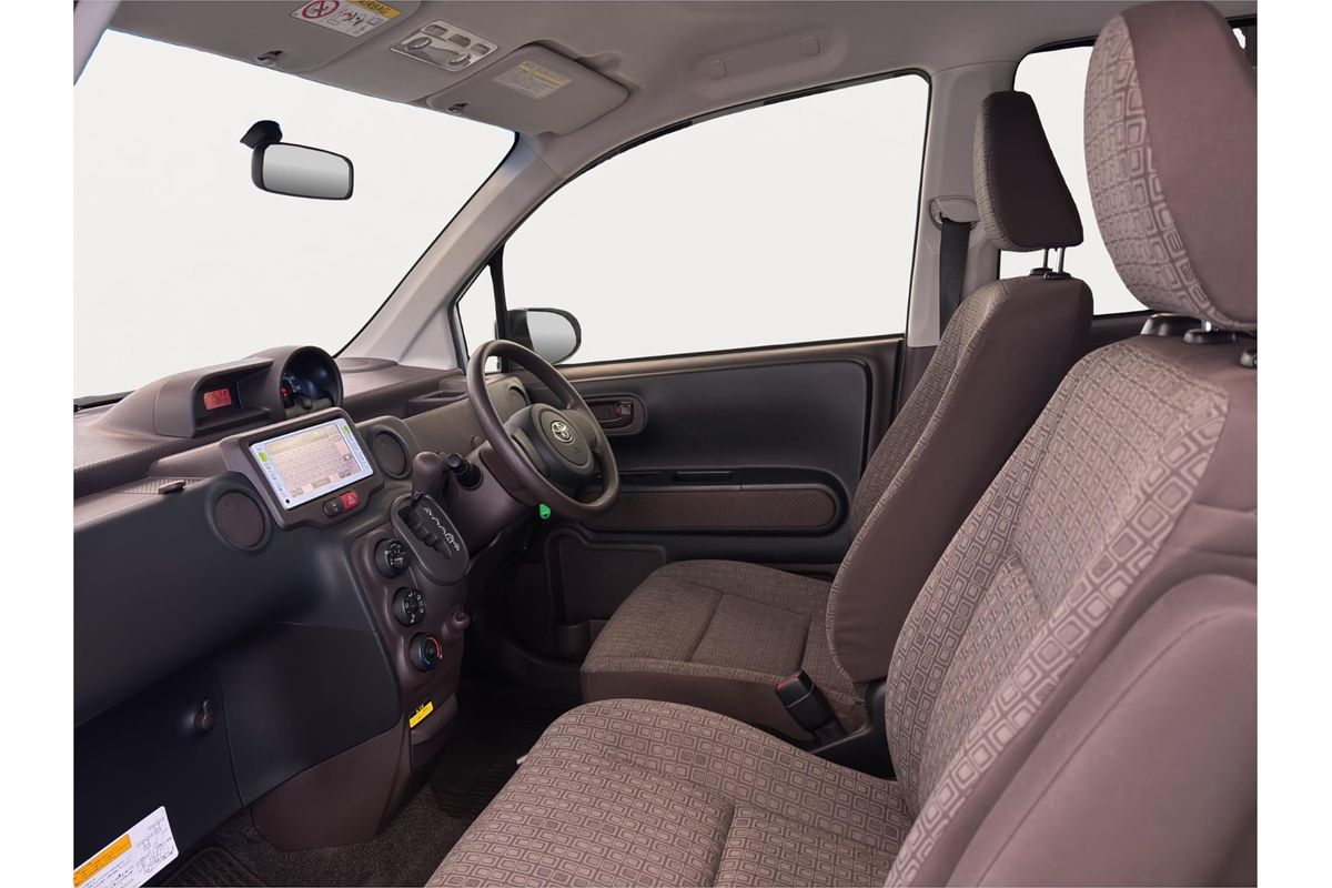 2012 Toyota Porte Welcab NSP140