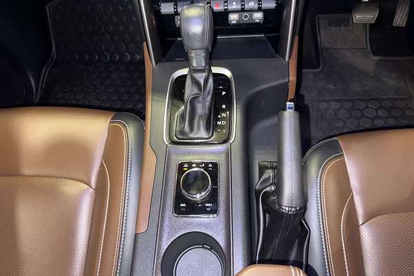 2023 Mahindra Scorpio Z8