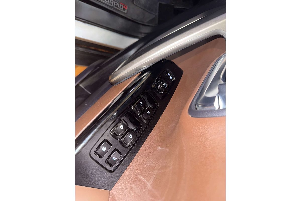 2023 Mahindra Scorpio Z8