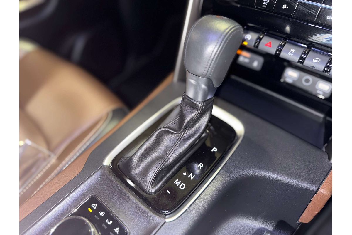 2023 Mahindra Scorpio Z8