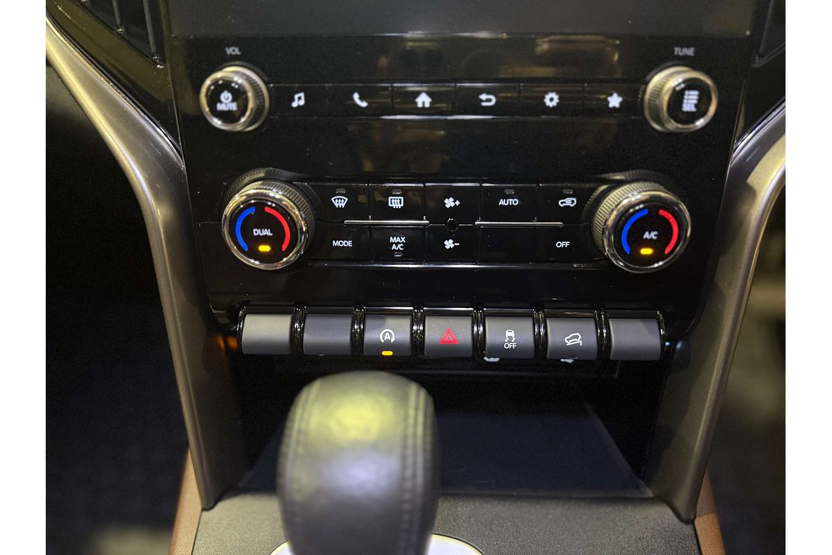 2023 Mahindra Scorpio Z8