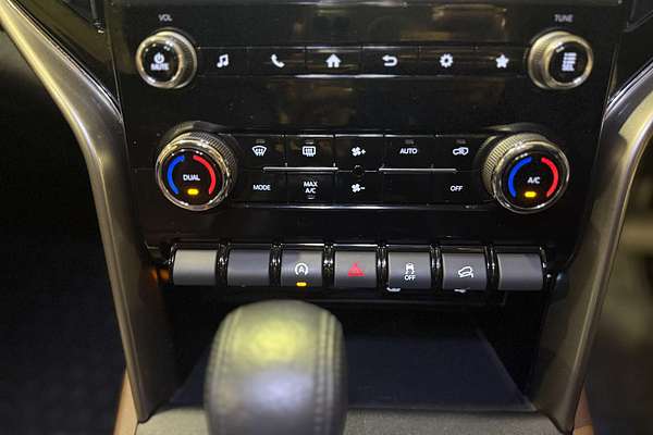2023 Mahindra Scorpio Z8