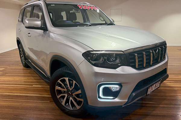 2023 Mahindra Scorpio Z8