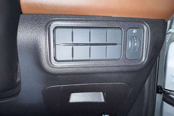 2023 Mahindra Scorpio Z8