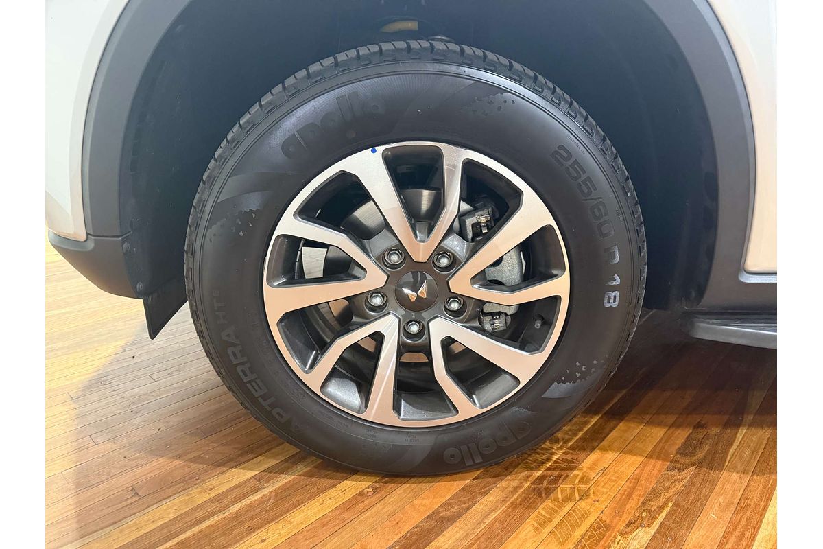 2023 Mahindra Scorpio Z8