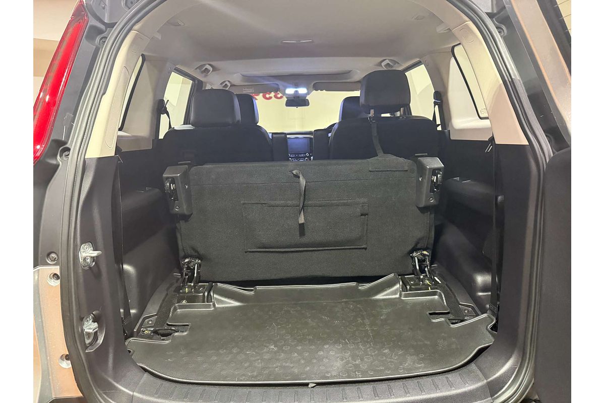 2023 Mahindra Scorpio Z8