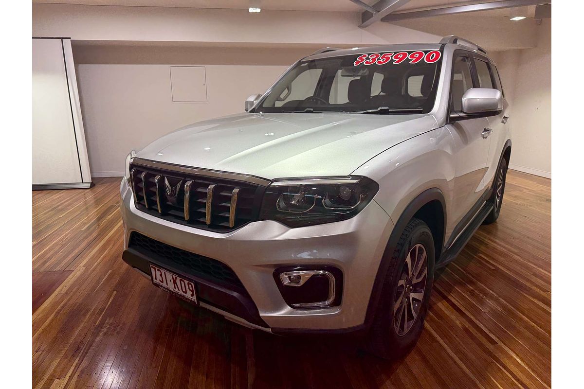 2023 Mahindra Scorpio Z8