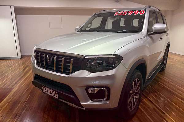 2023 Mahindra Scorpio Z8