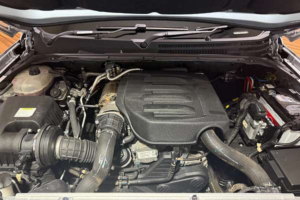 2023 Mahindra Scorpio Z8
