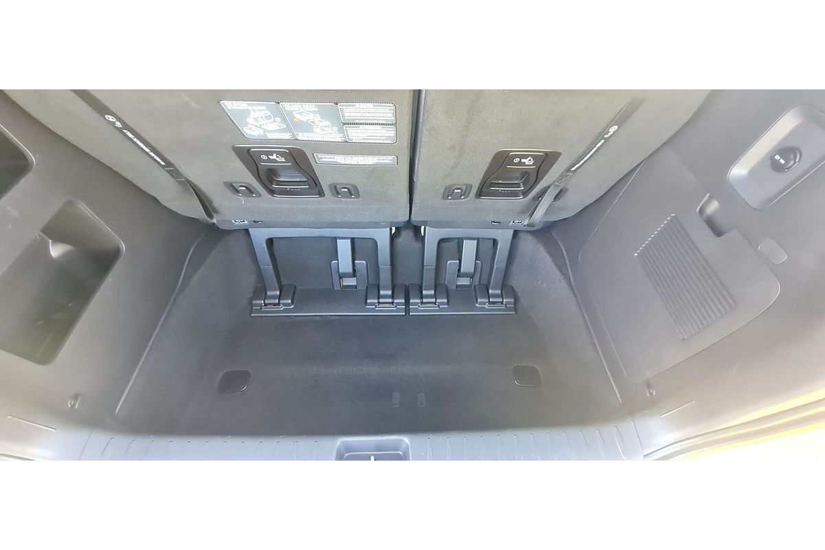 2023 Kia Carnival Si KA4