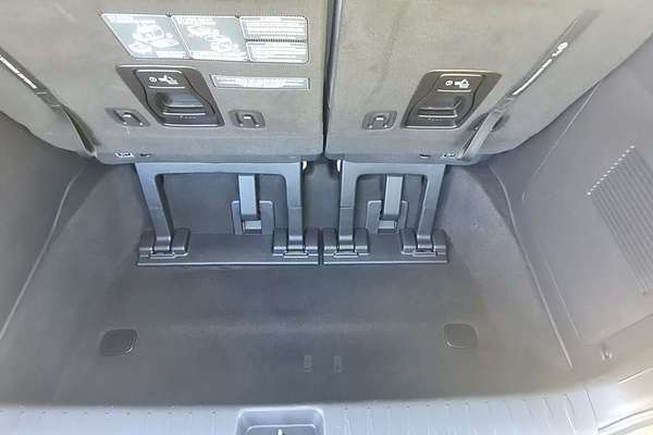 2023 Kia Carnival Si KA4
