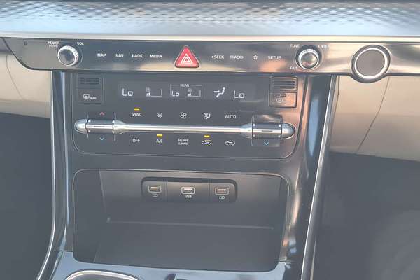 2023 Kia Carnival Si KA4