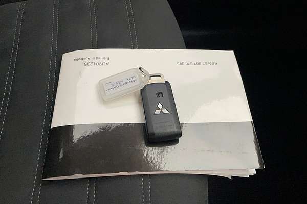 2019 Mitsubishi Outlander LS ZL
