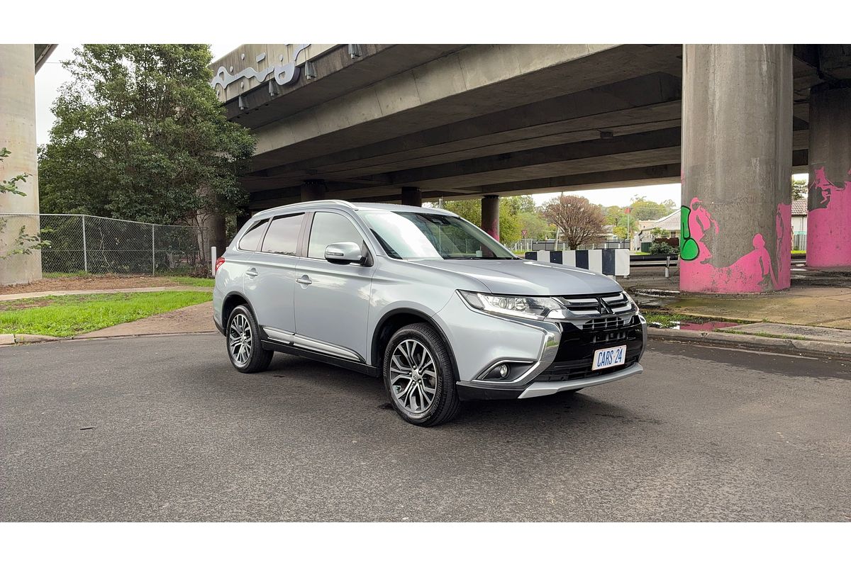 2016 Mitsubishi Outlander LS Safety Pack ZK
