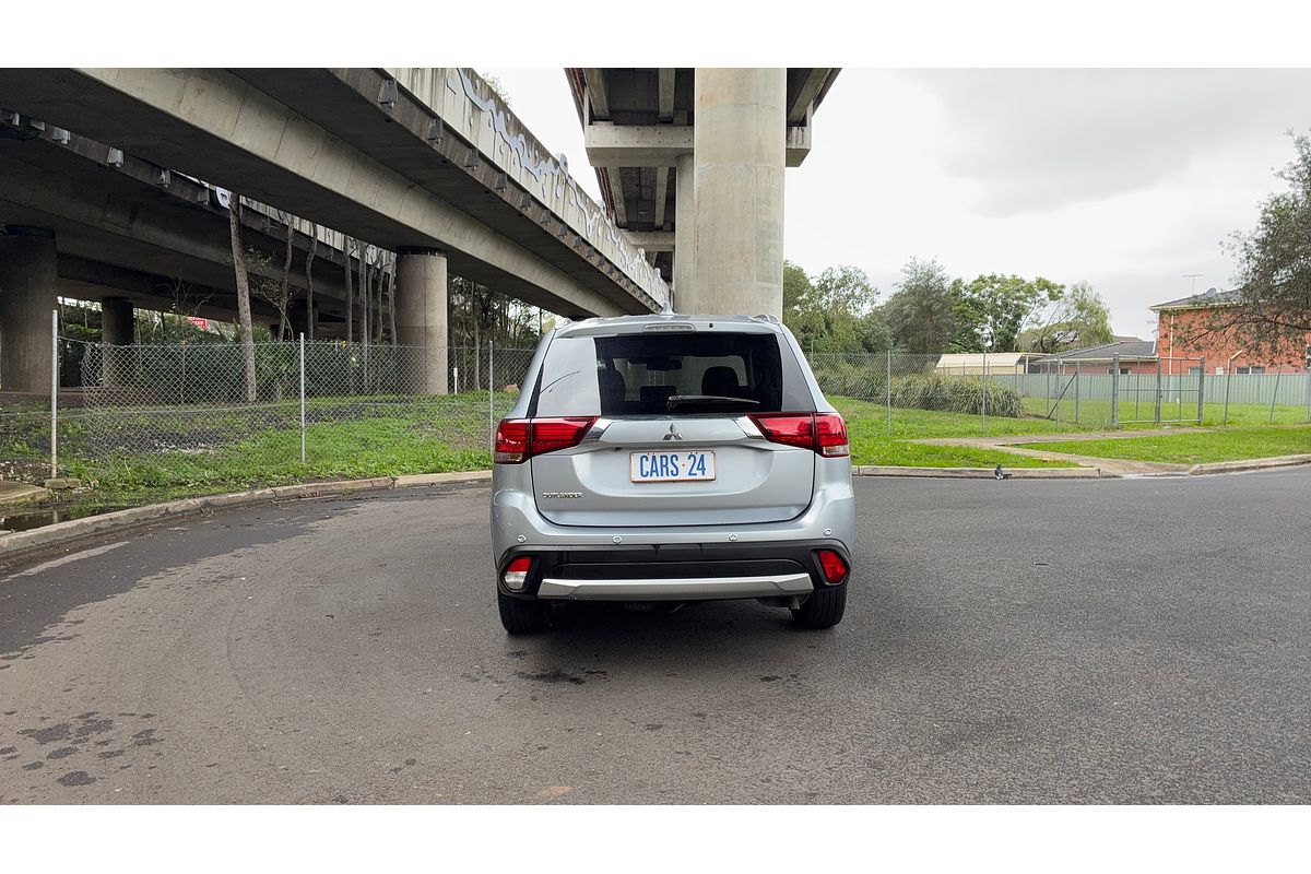 2016 Mitsubishi Outlander LS Safety Pack ZK