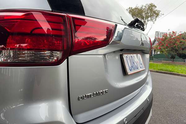 2016 Mitsubishi Outlander LS Safety Pack ZK