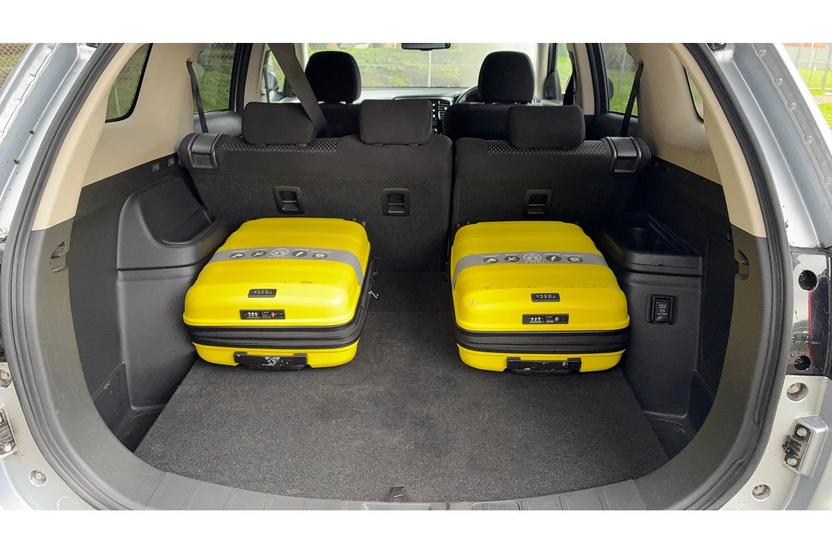 2016 Mitsubishi Outlander LS Safety Pack ZK