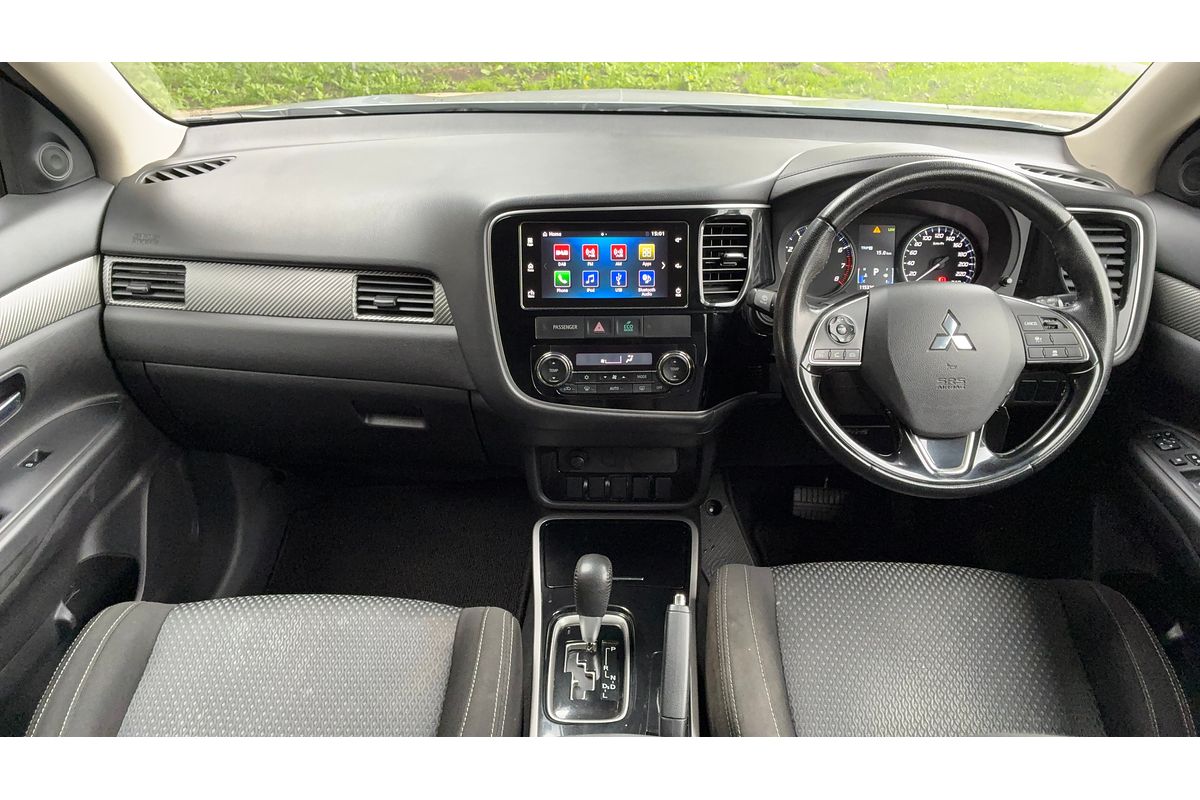 2016 Mitsubishi Outlander LS Safety Pack ZK