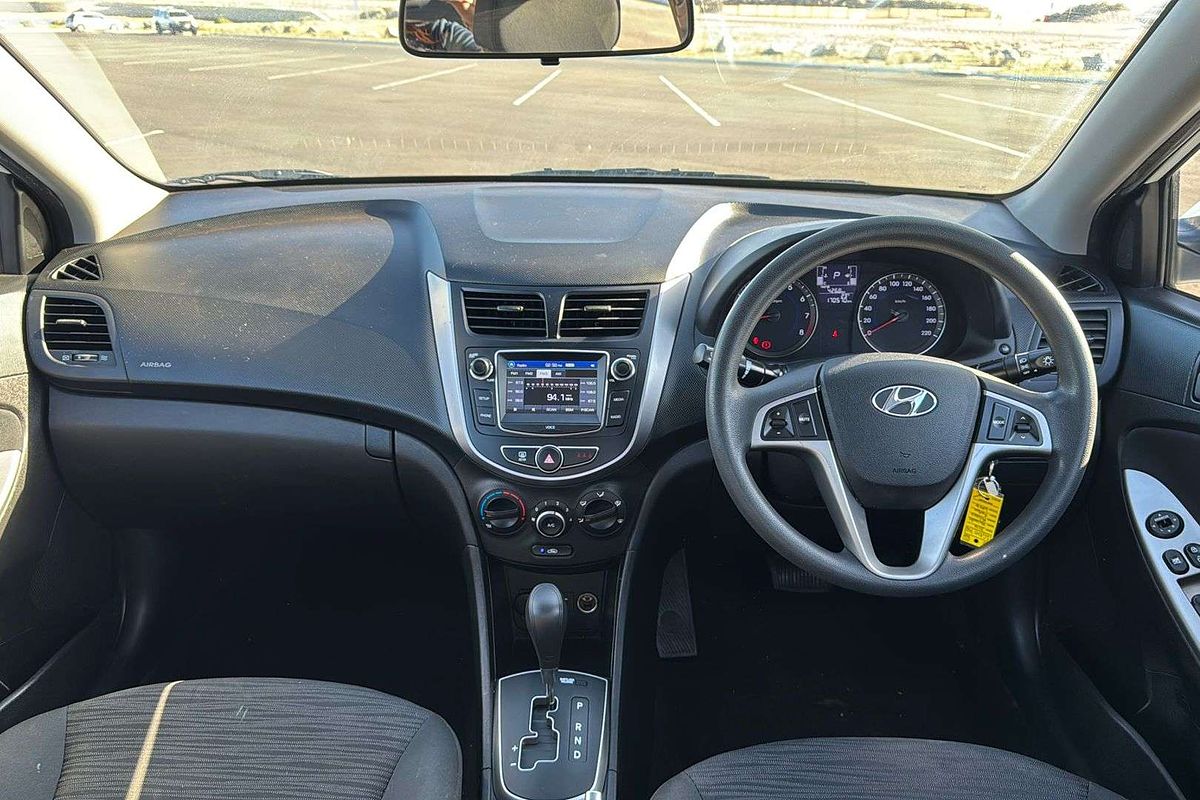 2016 Hyundai Accent Active RB4