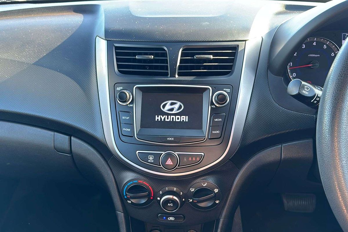 2016 Hyundai Accent Active RB4