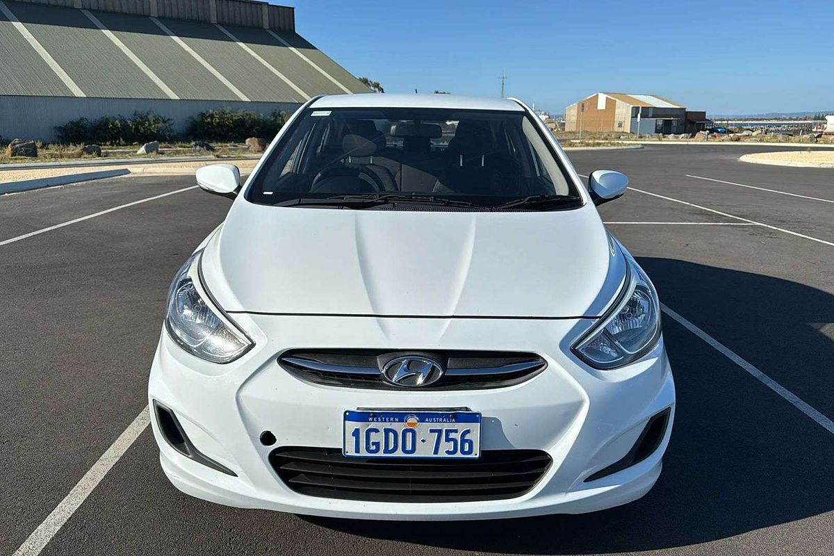 2016 Hyundai Accent Active RB4