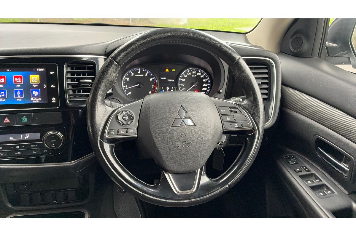 2016 Mitsubishi Outlander LS Safety Pack ZK