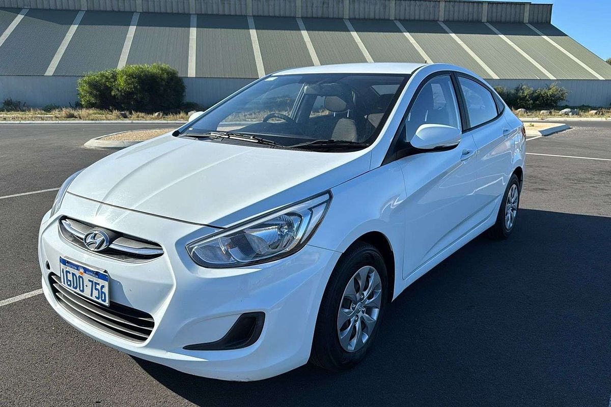 2016 Hyundai Accent Active RB4