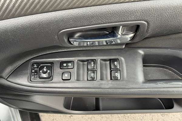 2016 Mitsubishi Outlander LS Safety Pack ZK