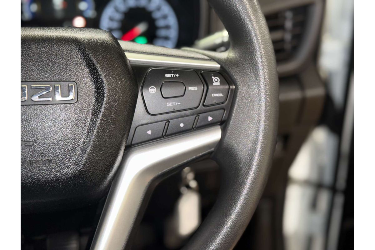 2022 Isuzu D-MAX SX 4X4