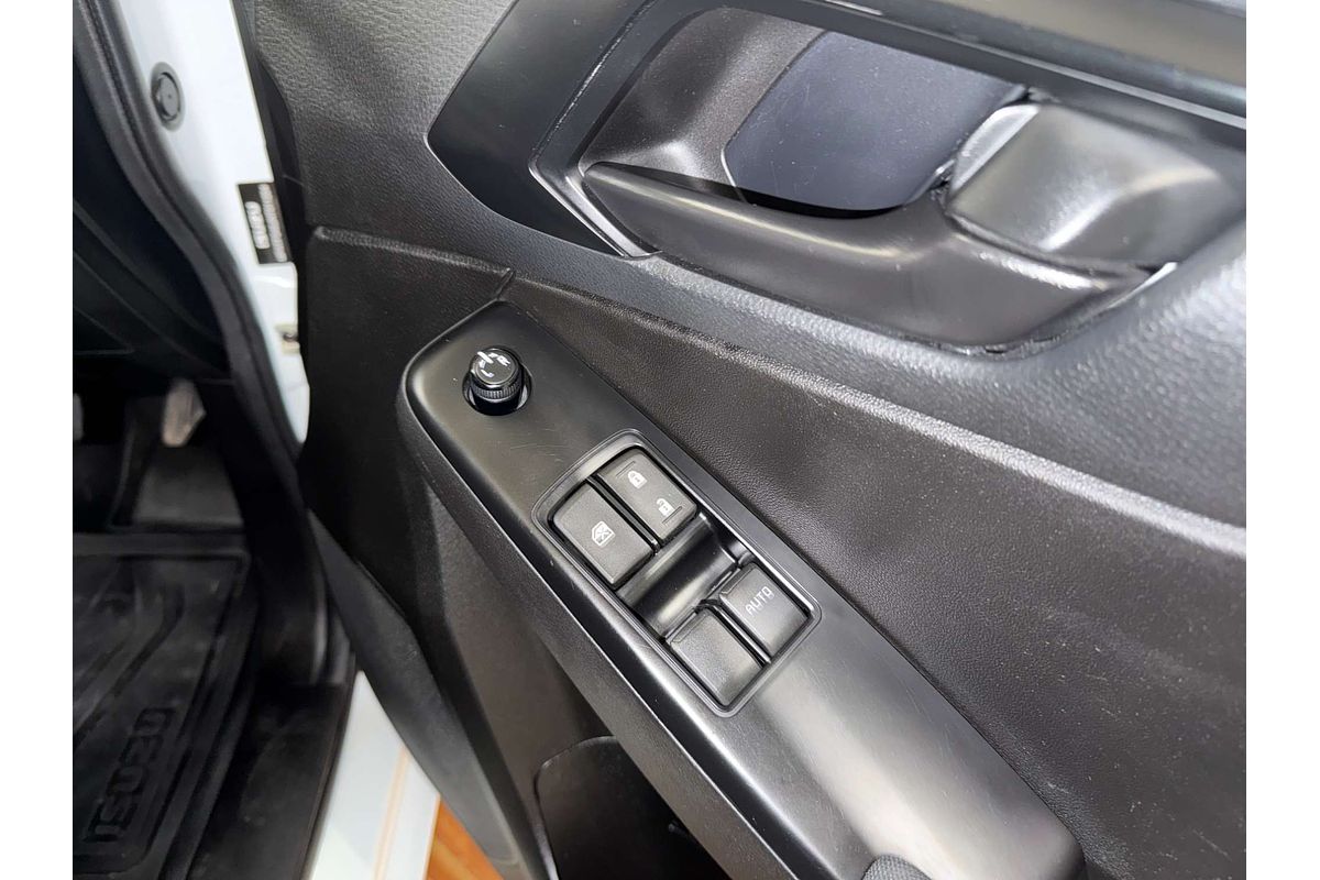 2022 Isuzu D-MAX SX 4X4