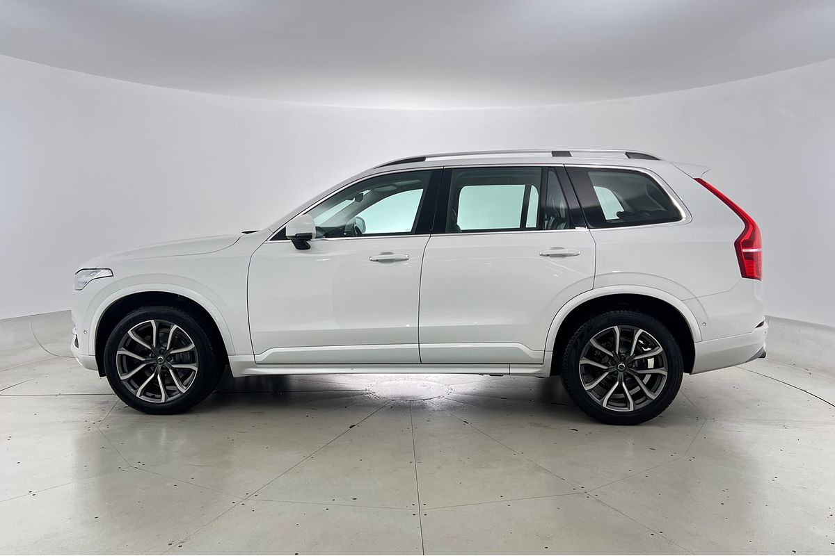 2019 Volvo XC90 T6 Momentum