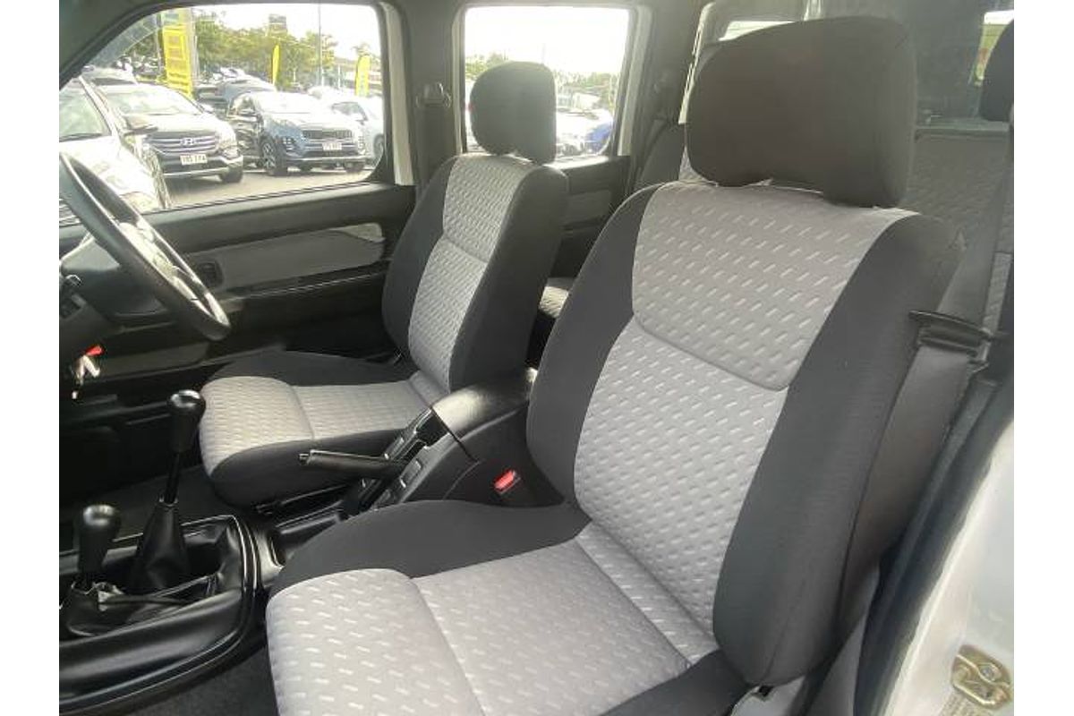 2013 Nissan Navara ST-R D22 4X4