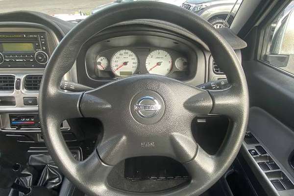 2013 Nissan Navara ST-R D22 4X4