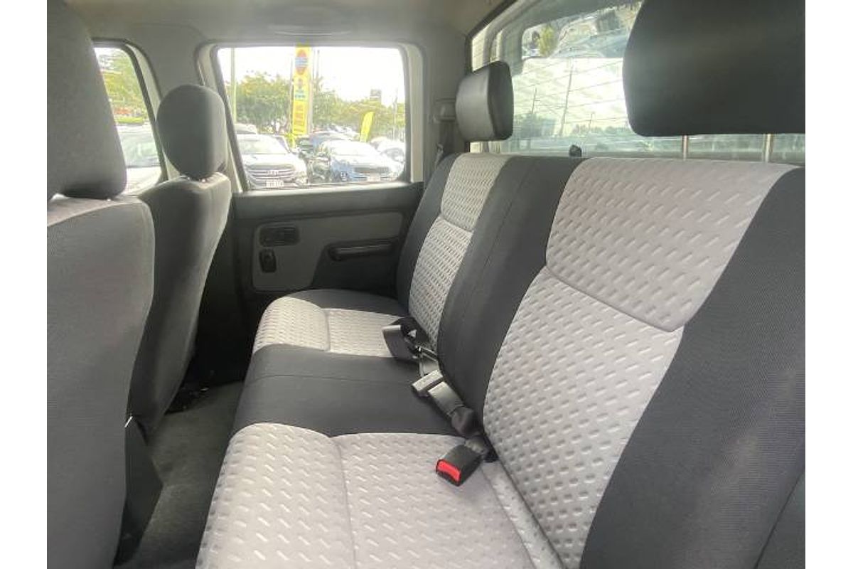 2013 Nissan Navara ST-R D22 4X4
